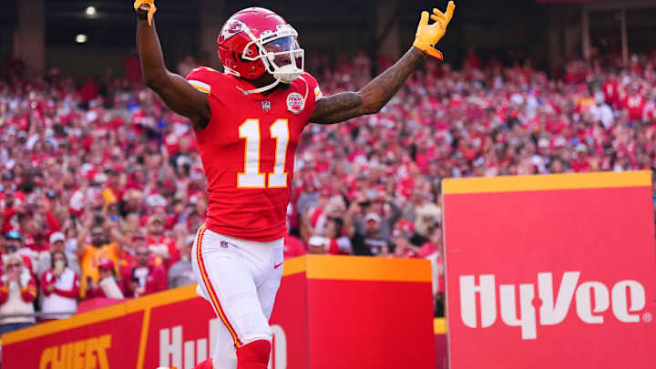 7 Free Agent Fits for Each Colts Offensive Position