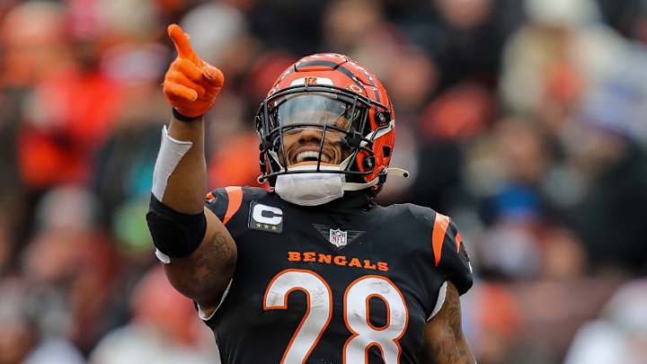 Joe Mixon Signs Contract Extension With Texans After Bengals Trade, per Report