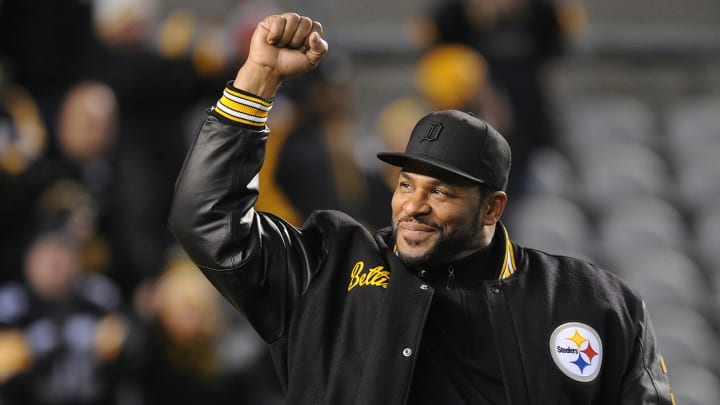 Jerome Bettis Jr. Announces Notre Dame Commitment in Epic Video