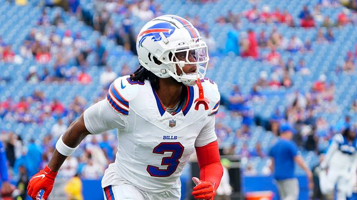 Bills' Damar Hamlin Returns, Shows Out in 1st Half vs. Colts Bills' Damar Hamlin Returns, Shows Out in 1st Half vs. Colts