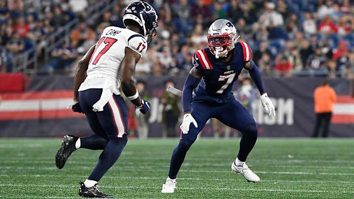 Packers-Patriots Preseason Game Suspended After DB Isaiah Bolden Was Carted Off Field