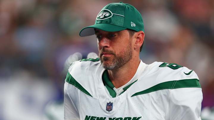 Aaron Rodgers Rejects Jihad Ward’s Claim That Jets Mocked Injured Giants Player