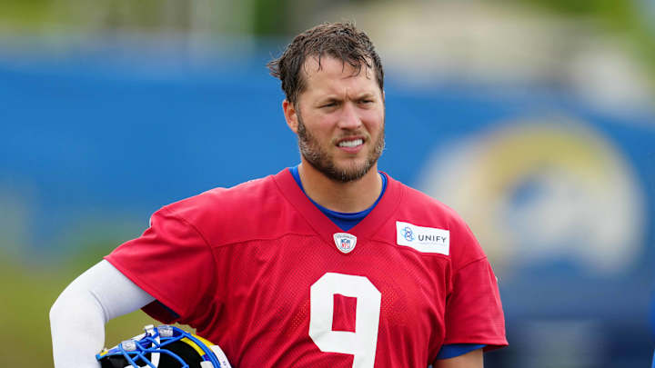 'Dad' Stafford Not 'Connecting' With Young Rams Teammates?