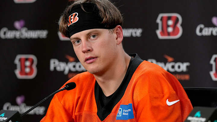Joe Burrow Says He Re-aggravated Painful Injury at End of Bengals' Loss to Ravens