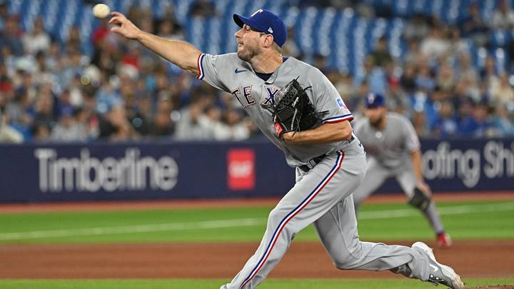 Rangers’ Max Scherzer Leaves Game Early With Apparent Injury Rangers’ Max Scherzer Leaves Game Early With Apparent Injury