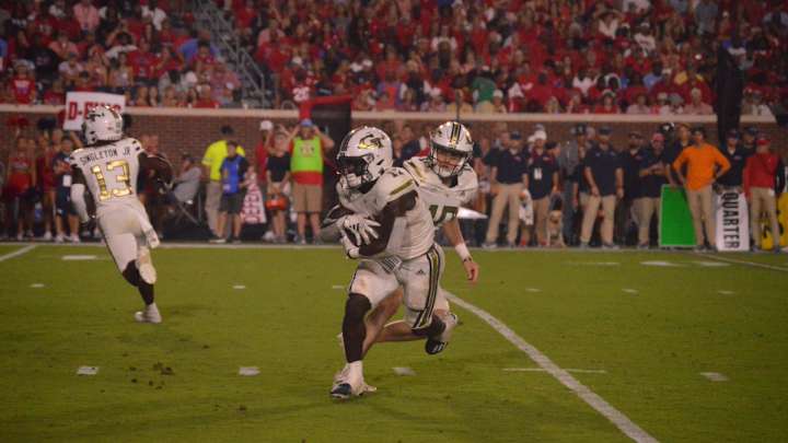 Defense leads the way for Georgia Tech in 30-16 win over Wake Forest