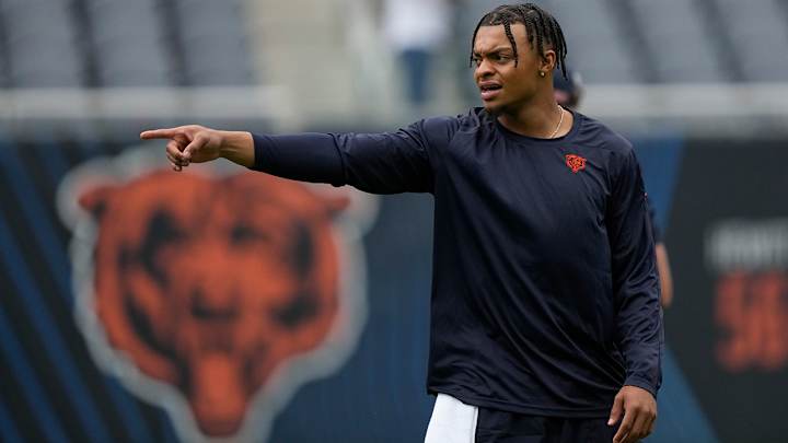 Justin Fields Walks Back Comments About Role of Bears’ Coaching in Early Struggles