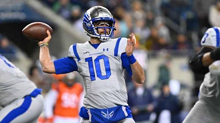 Bengals Signing QB AJ McCarron Amid Joe Burrow Injury, per Report