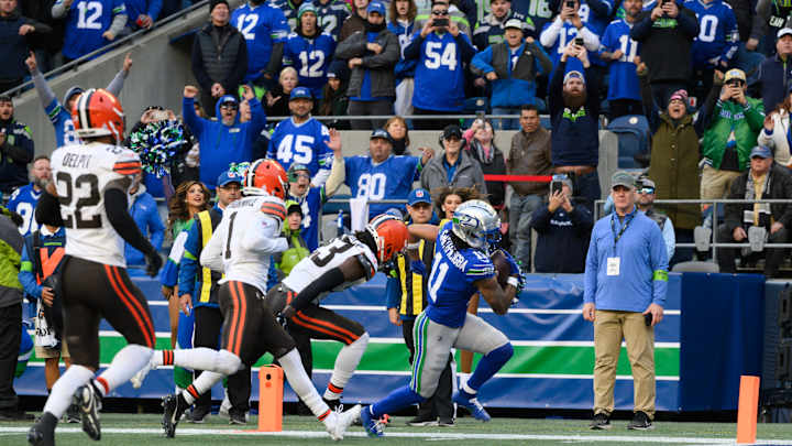 Seattle Seahawks Overcome Inconsistent Offense in Win vs. Cleveland Browns