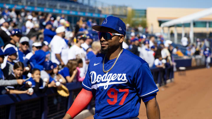 SF Giants sign former Dodgers, Orioles top prospect to minor-league deal