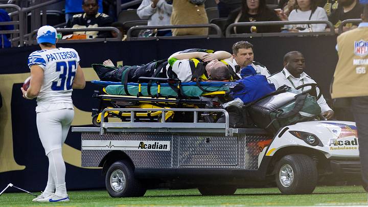 NFL Official to Undergo Surgery After Gruesome Collision With Saints RB Alvin Kamara