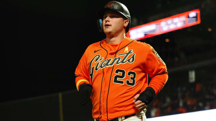 Joc Pederson Posts Cryptic Photo With Phillies Mascot To Stir Free Agency Speculation