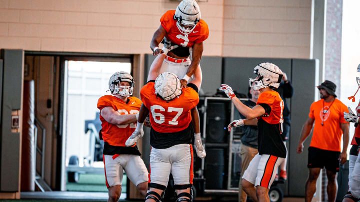 Fourth Oklahoma State Starting Offensive Lineman Announces Return For Next Season