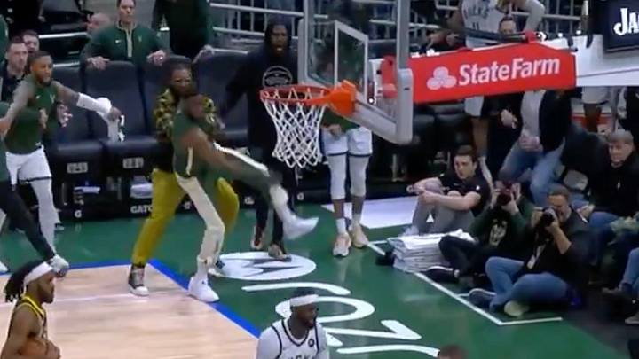 Thanasis Antetokounmpo Has Comical Reaction to Hard Foul on His Brother, Giannis, in Pacers-Bucks Game Thanasis Antetokounmpo Has Comical Reaction to Hard Foul on His Brother, Giannis, in Pacers-Bucks Game