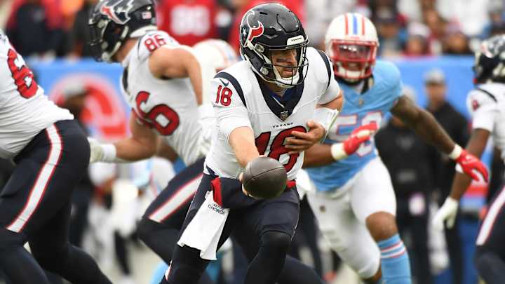 NFL Week 15 Coaching Decisions: Texans Embrace Game Manager QB, Vikings Botch Tush Push