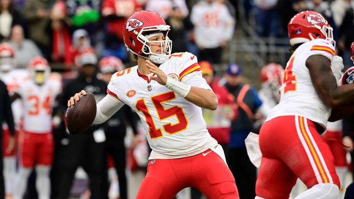 Raiders vs. Chiefs Prediction, Best Bets & Odds for Monday, 12/25 Raiders vs. Chiefs Prediction, Best Bets & Odds for Monday, 12/25