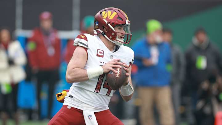 Commanders' Sam Howell's Struggles Continue in Brutal First Half vs. Jets