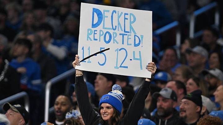 Lions’ Offensive Lineman Catches Pass As Eligible Receiver Week After Officiating Gaffe