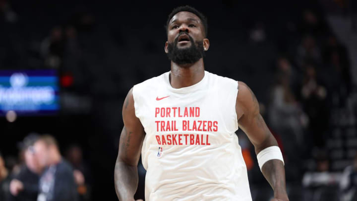 Blazers’ Deandre Ayton to Miss Game Because His Neighborhood Is Too Icy