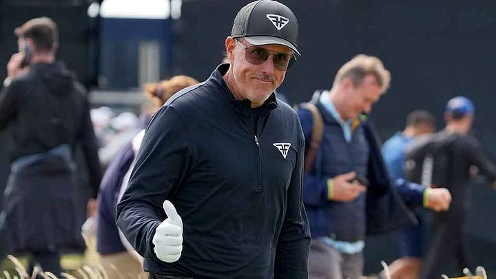 Phil Mickelson Supports Tiger Woods Joining PGA Tour Policy Board: 'Awesome News' Phil Mickelson Supports Tiger Woods Joining PGA Tour Policy Board: 'Awesome News'