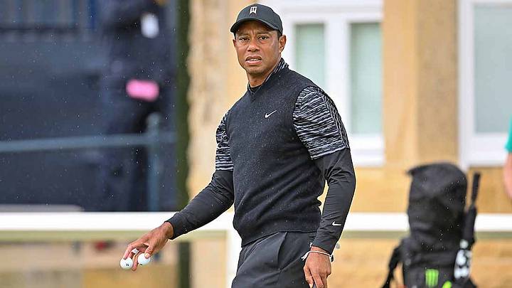 Inside Tiger Woods' Shoes (And Other Gear) at the 2022 British Open