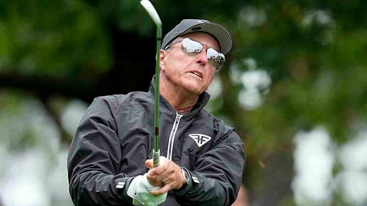 Phil Mickelson, Bryson DeChambeau Call for 'Inclusive' System to Allow LIV Players Into Majors