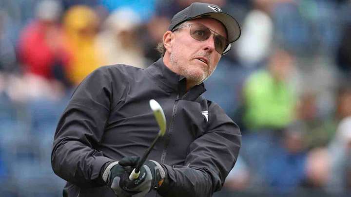 Phil Mickelson Gambled $1 Billion and Tried to Bet on Ryder Cup While on Team, According to Book