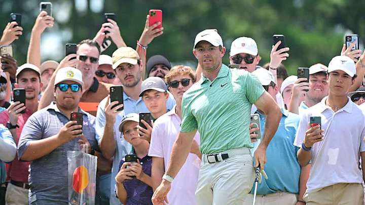 Rory McIlroy Rallies From Six Back to Win Tour Championship, Third FedEx Cup