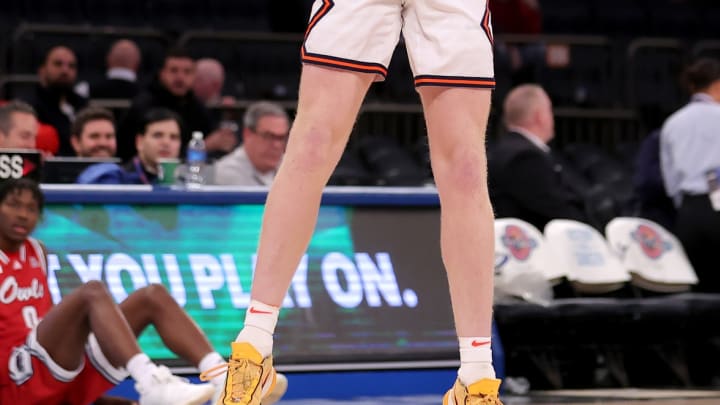 Indiana Native Luke Goode Hits Trio of 3-Pointers, Helps Illini Defeat Hoosiers